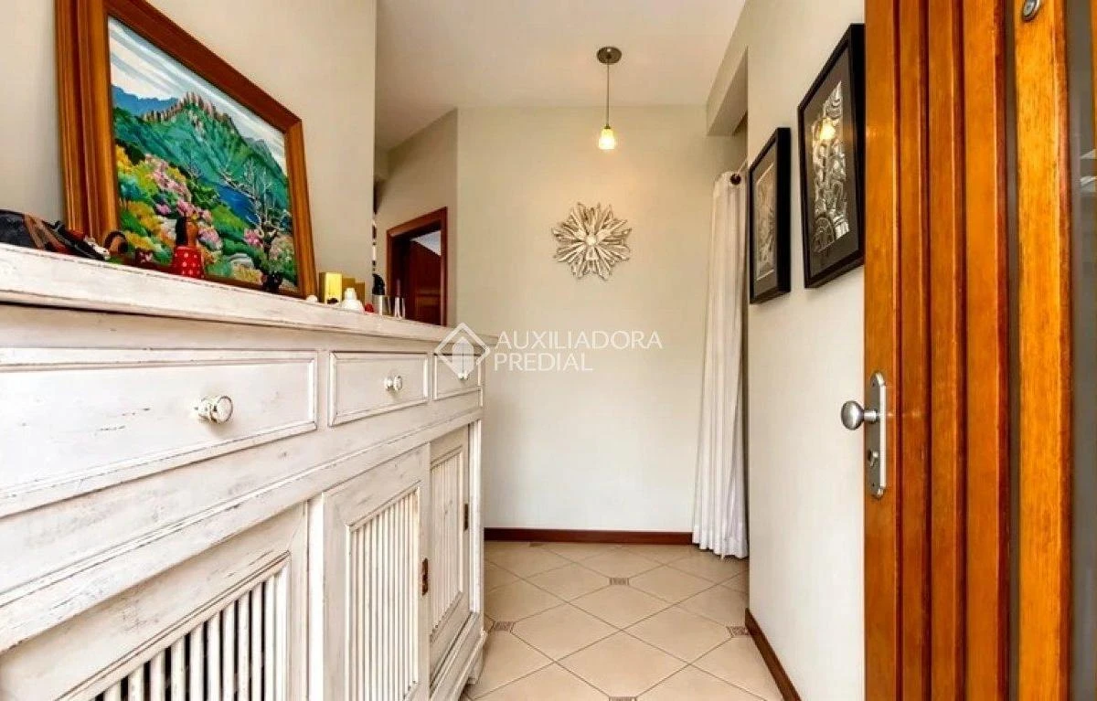 Furnished house, 240 m², with a dishwasher — photo 31