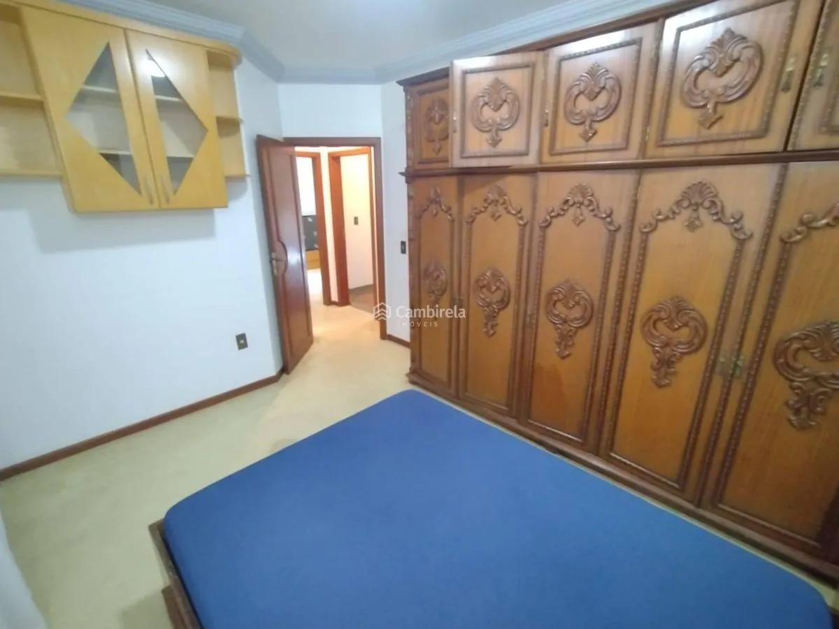House with 4 bedrooms and 311 m² with 2 en-suites — photo 14