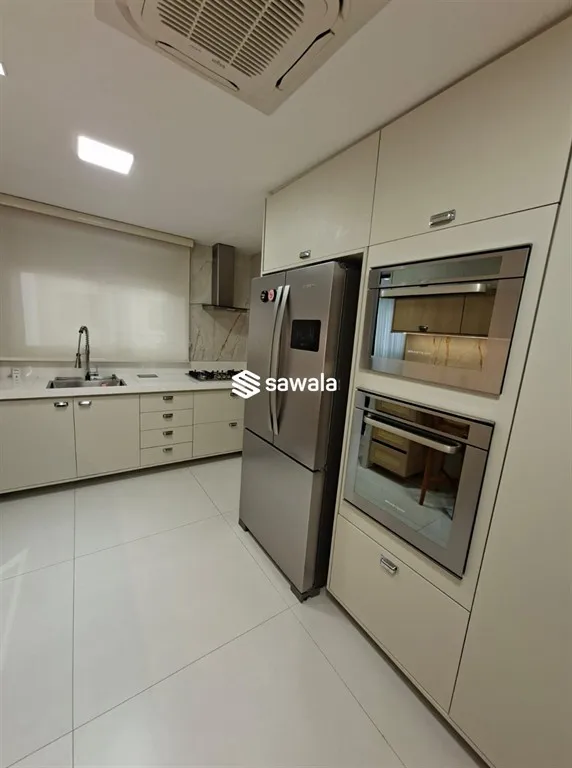 Furnished apartment with 4 bedrooms and open kitchen — photo 41