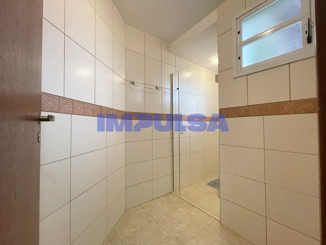 Furnished 1-bedroom apartment with 1 parking spot — photo 7