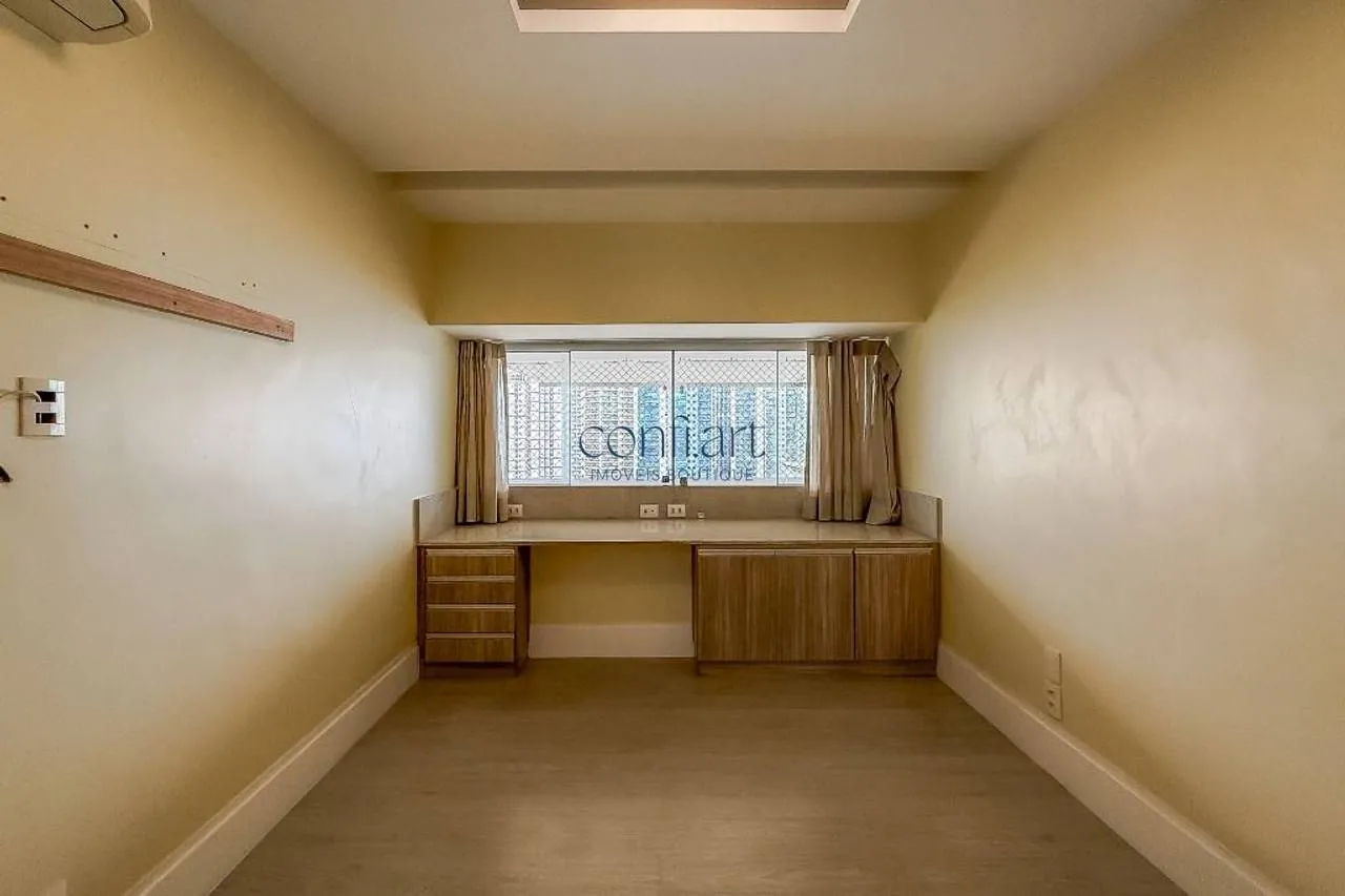 Apartamento, 300 m², com jacuzzi — photo 10