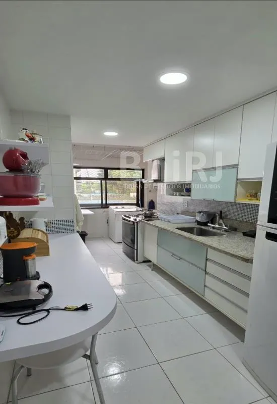 3-bedroom apartment with a washing machine in Rio de Janeiro — photo 2