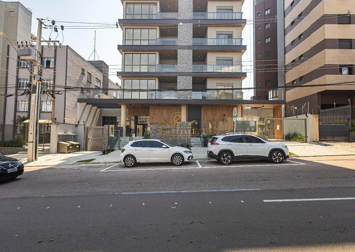 2-bedroom apartment with floor-to-ceiling windows — photo 3