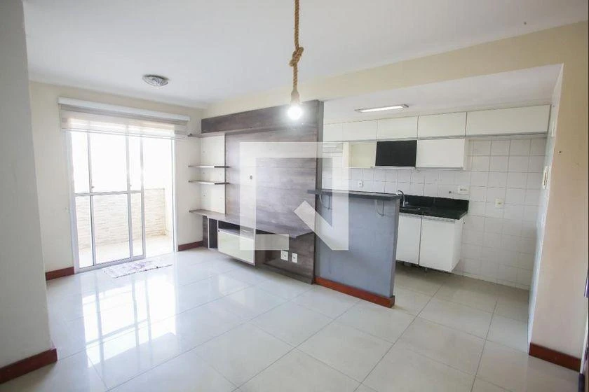 Apartamento de 2 quartos em condomínio com academia