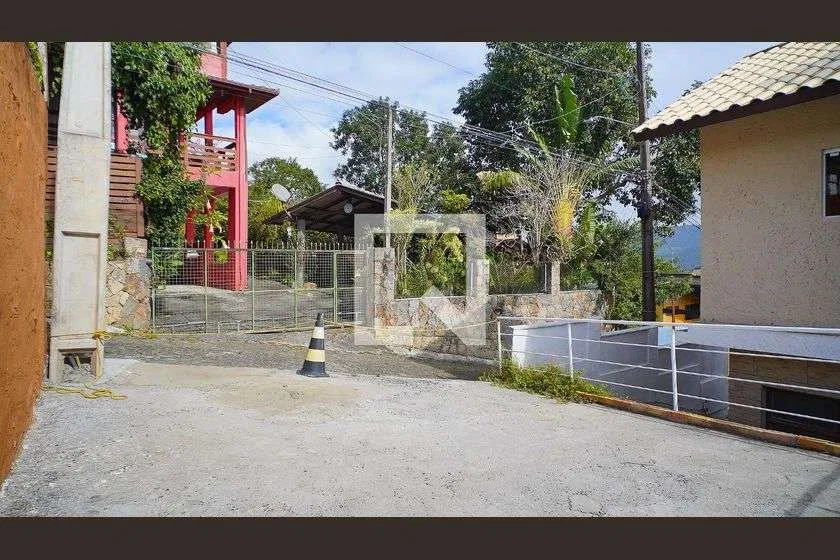 Studio mobiliado com vista para as montanhas — photo 15