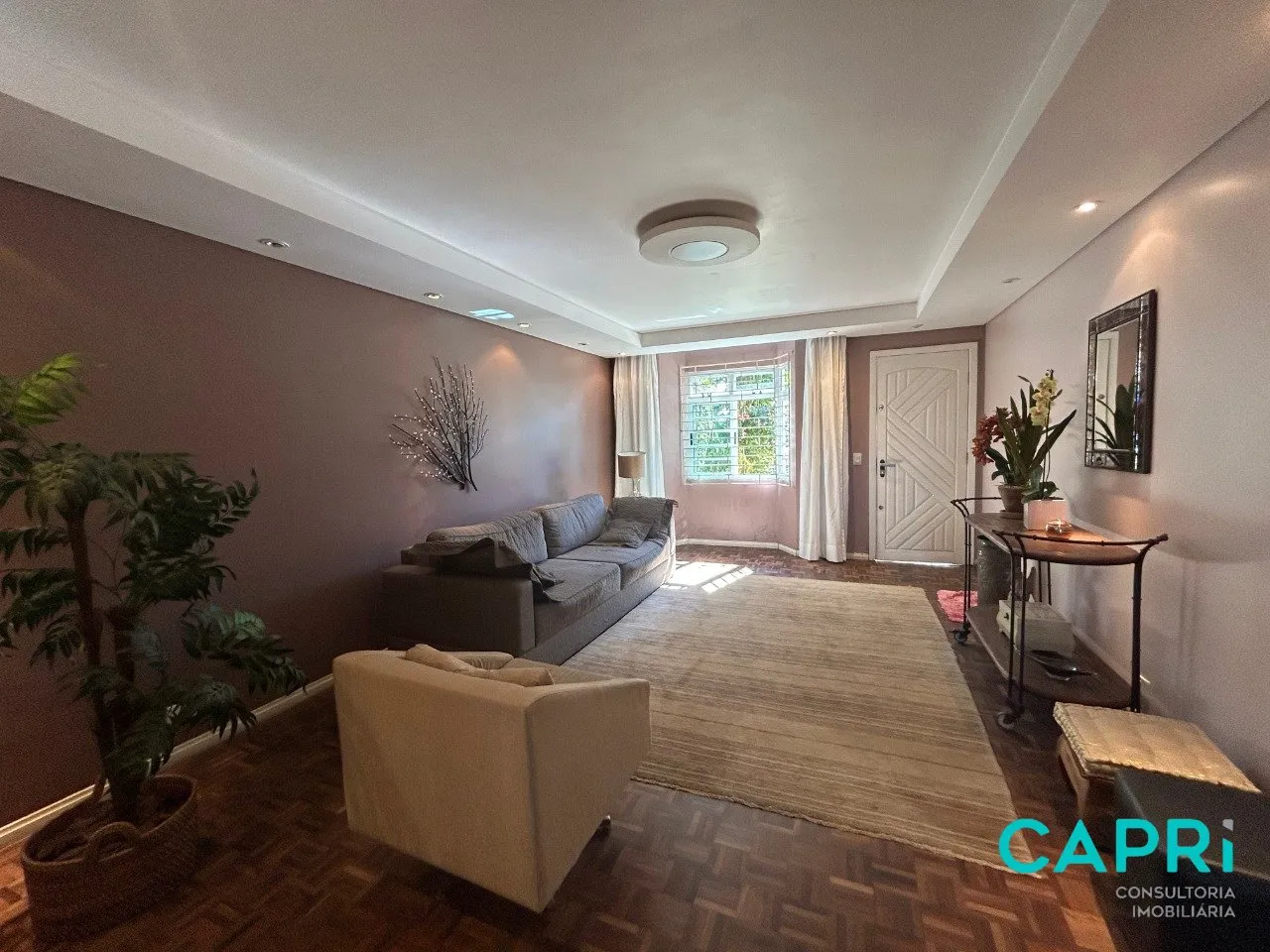House with 4 bedrooms and a private BBQ — photo 4