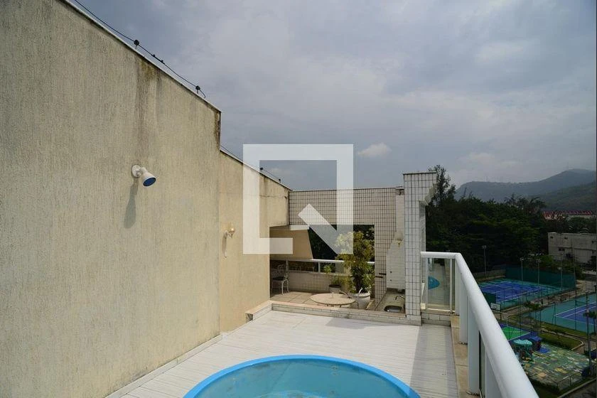 3-bedroom apartment in a building with a gym — photo 45