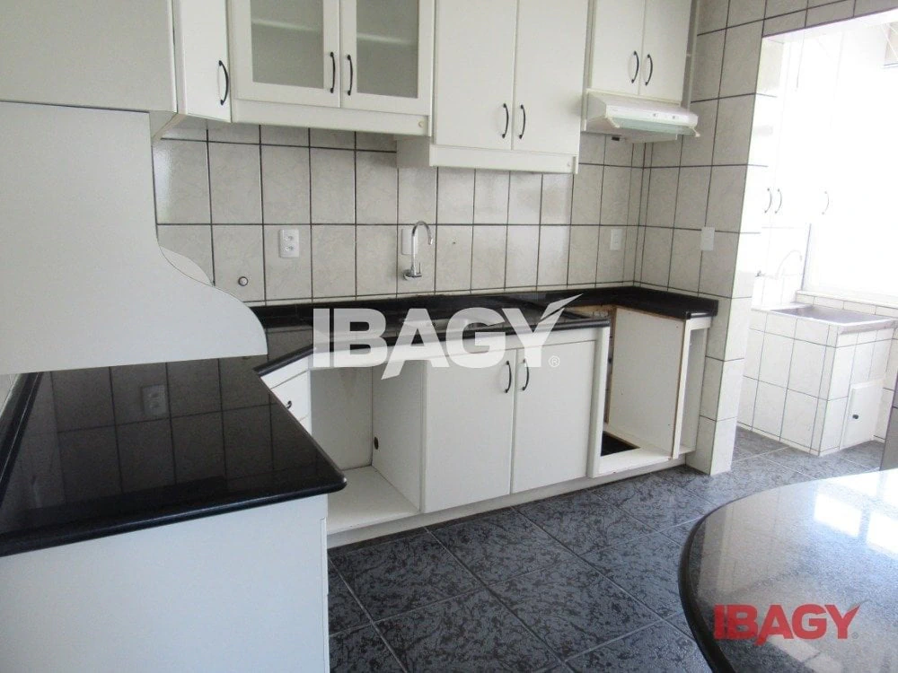 Стиральная машина и 3 спальни: квартира 86 м² — photo 2