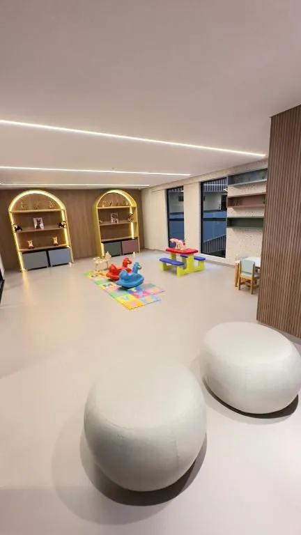 Мебльована квартира з 1 спальнею 23 м² і 1 місцем — photo 25