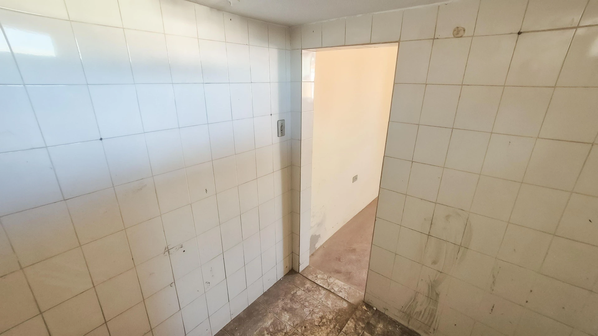 House with 2 bedrooms and a washing machine — photo 26