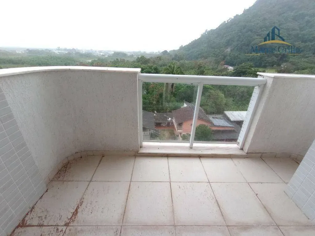 1-bedroom apartment with balcony and half-bath