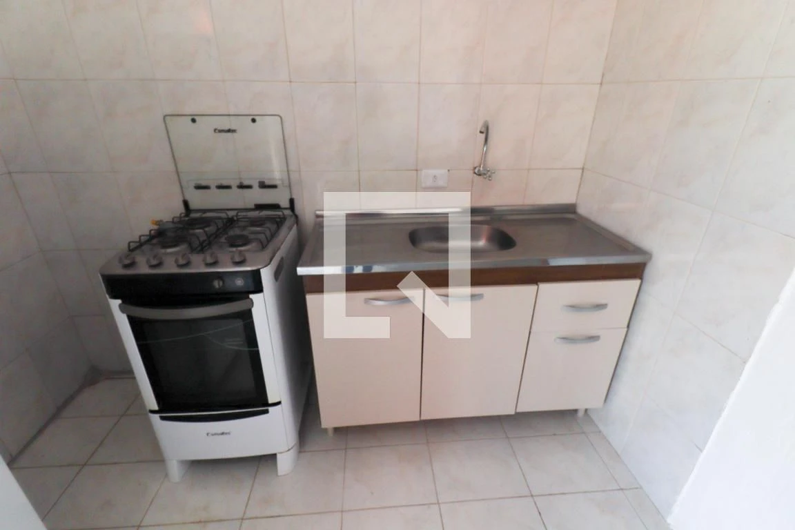 Furnished 25 m² studio in Curitiba — photo 14