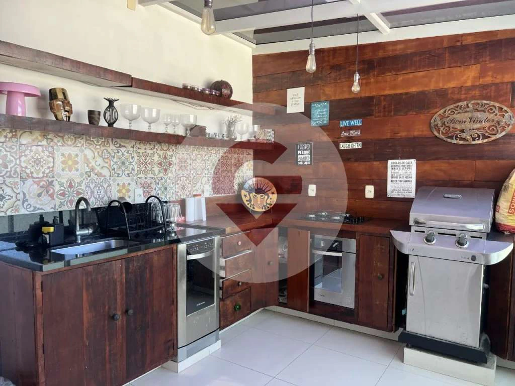 Furnished 200 m² apartment with 3 bedrooms and a suite — photo 2