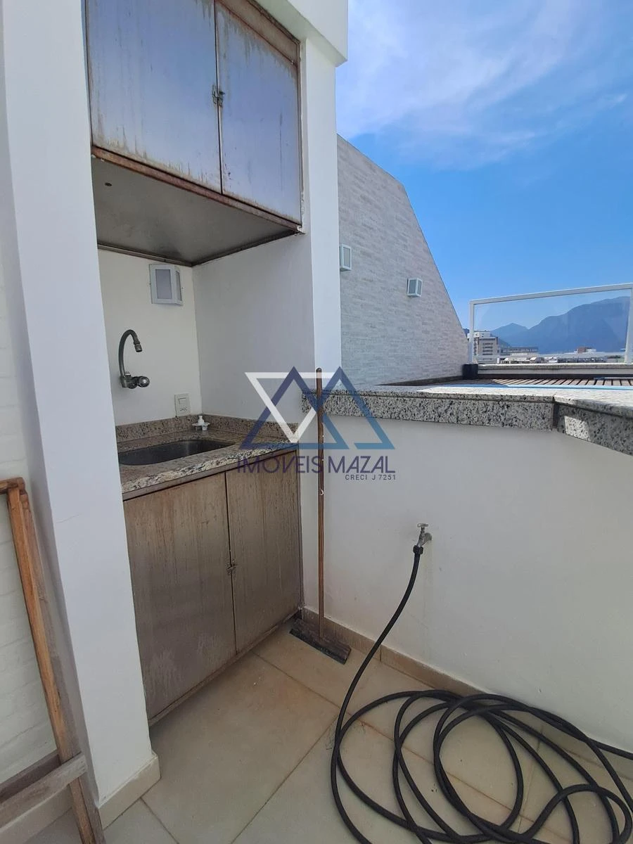 3-bedroom apartment in a building with a sauna — photo 3