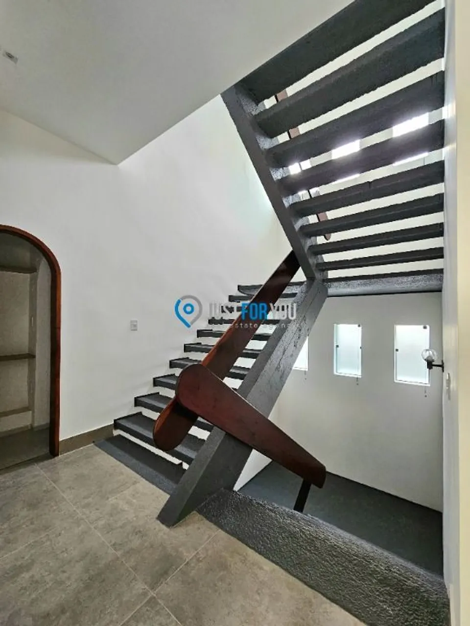 House with 5 bedrooms and a gas stove, 580 m² — photo 13
