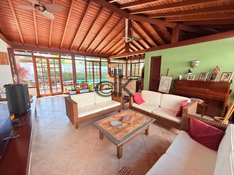 Casa com 5 dormitórios e pet permitido — photo 25