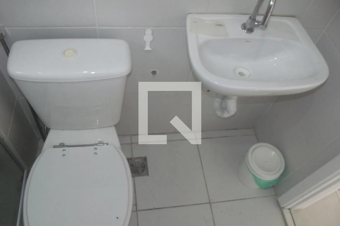 Furnished apartment with 3 bedrooms and enclosed balcony — photo 38