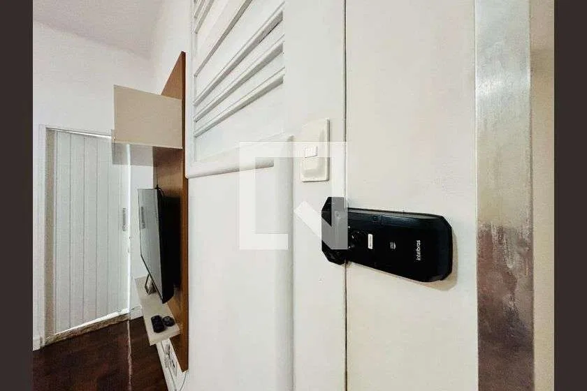 Unfurnished 2-bedroom apartment with 1 bathroom — photo 25