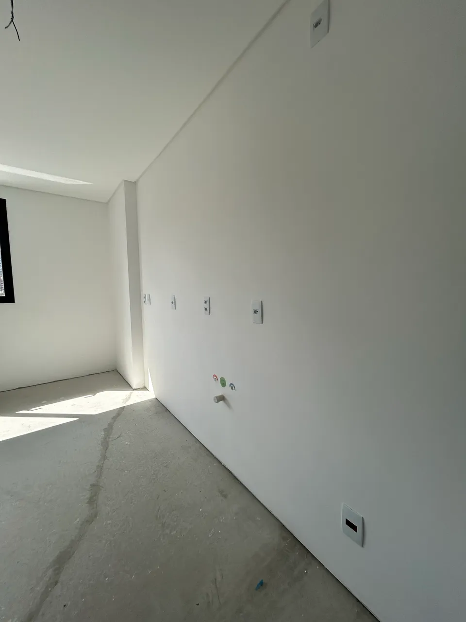 Apartamento de 1 quarto e 1 banheiro com varanda fechada — photo 15