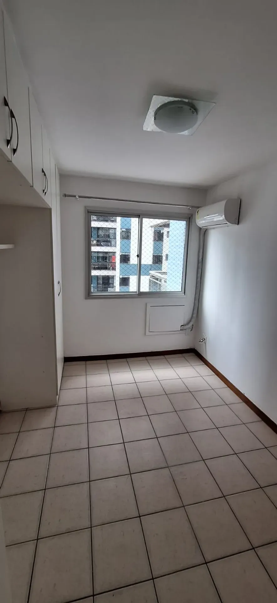 70 m² apartment with 2 bedrooms and 2 bathrooms — photo 25