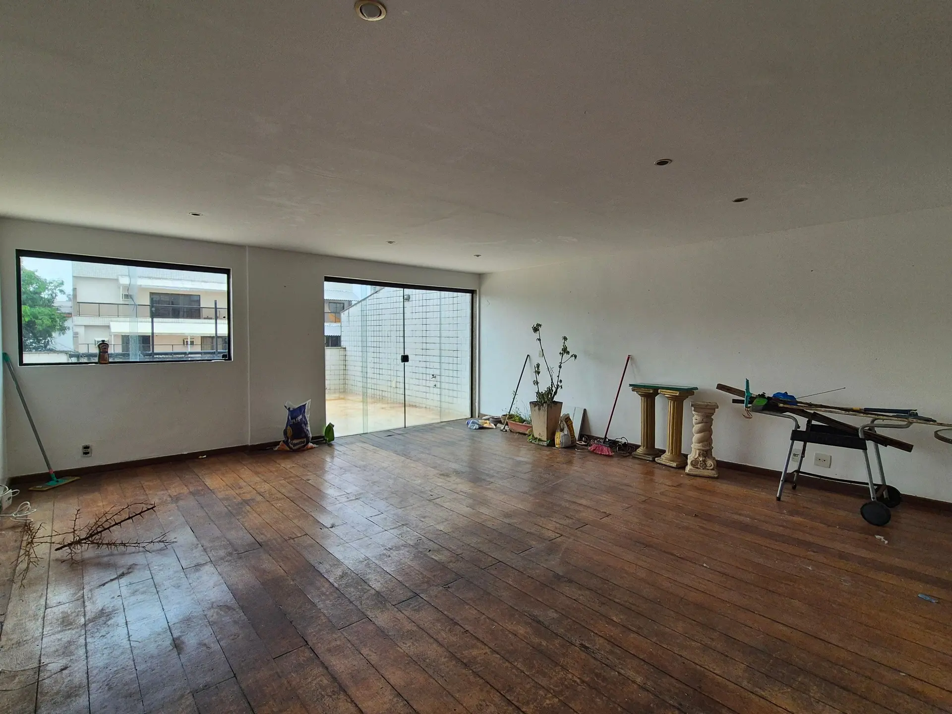 Rental apartment with 4 bedrooms and 3 en-suite baths — photo 9
