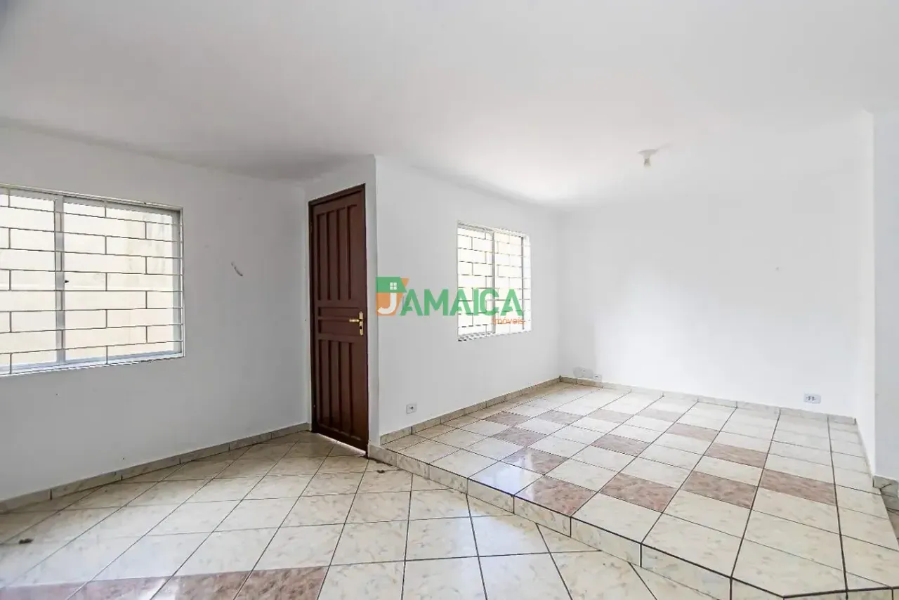Unfurnished 101 m² house with 3 bedrooms and 3 parking — photo 4