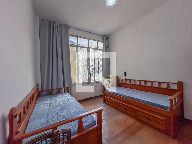 Деревянный пол или ламинат и 1 спальня: квартира 31 м² — photo 9