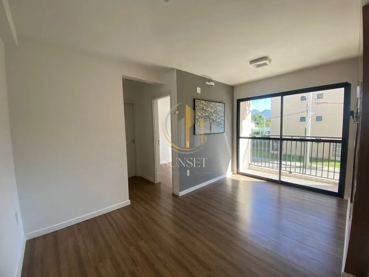 Apartamento de 2 quartos em condomínio com piscina — photo 2