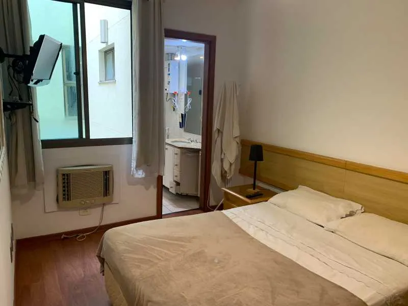 Furnished 1-bedroom apartment with 2 bathrooms — photo 4