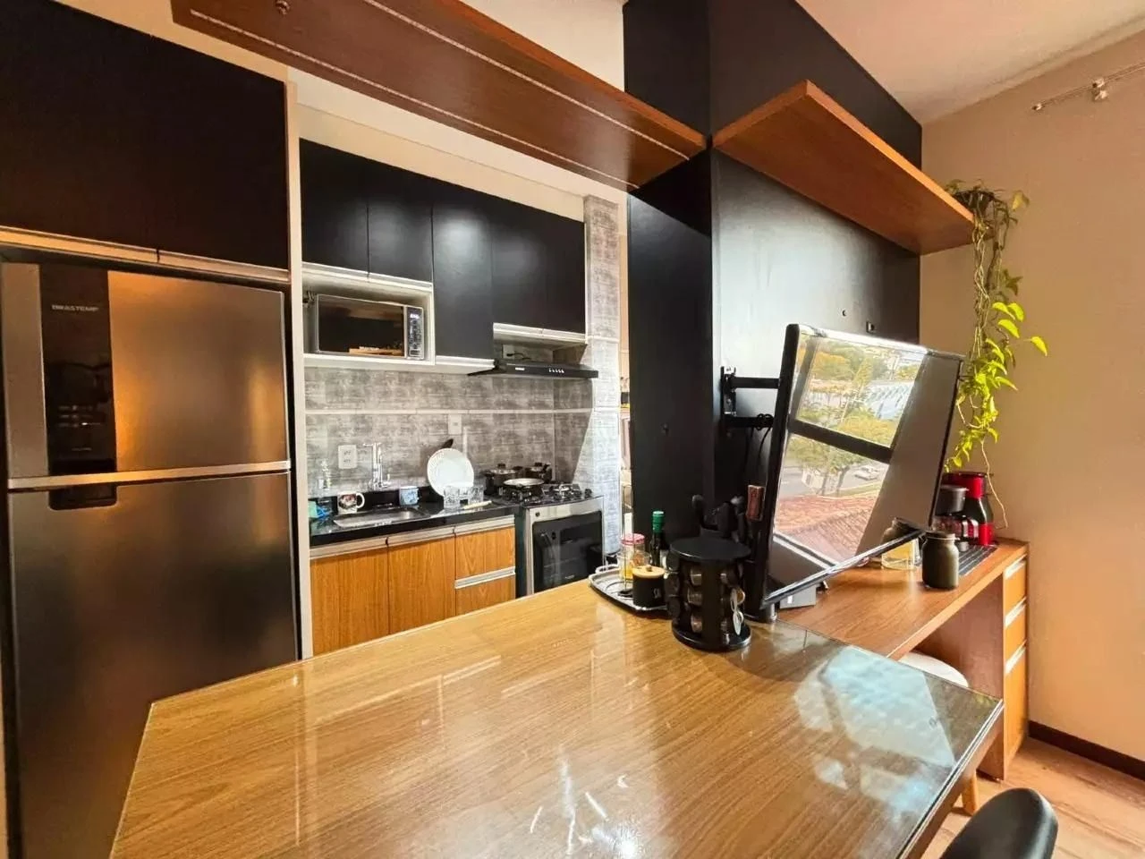 One-bedroom apartment with a home office in Florianópolis — photo 2
