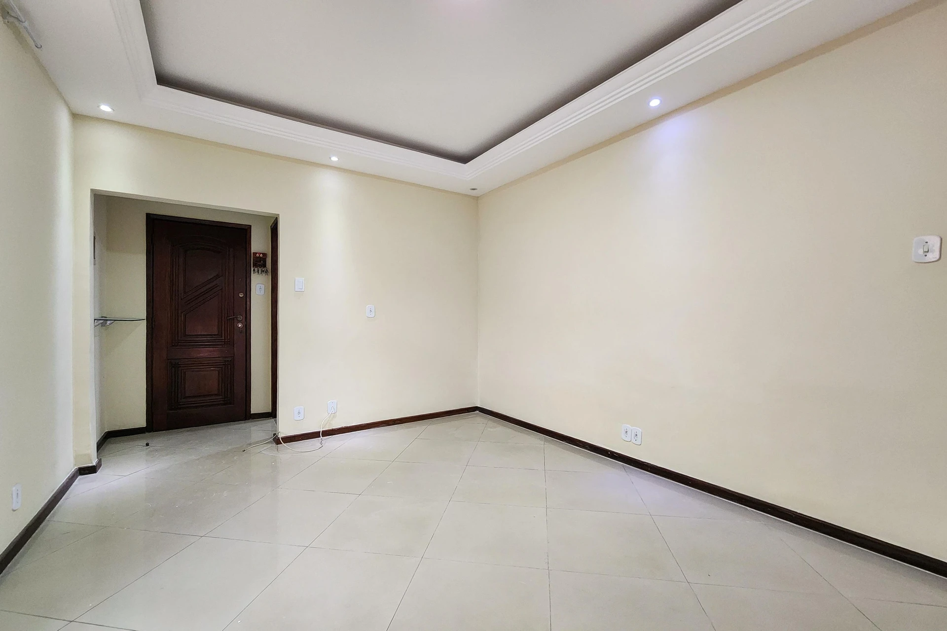 Apartamento de 2 quartos com closet — photo 11