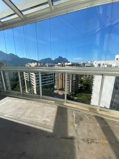 Furnished apartment with 4 bedrooms and a closed kitchen — photo 11