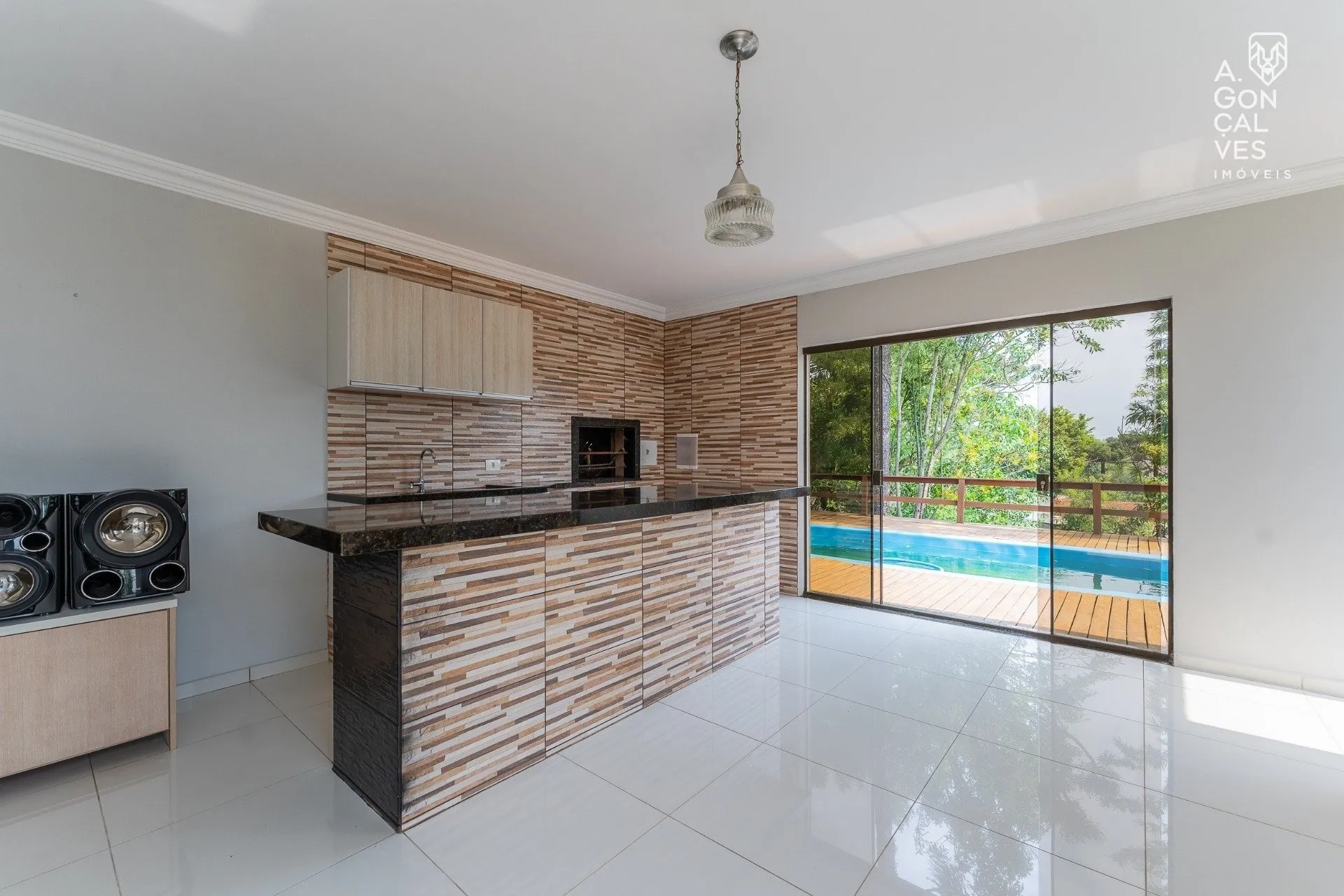 Condominium house with 5 bedrooms, 1 suite and 4 parking spots — photo 30