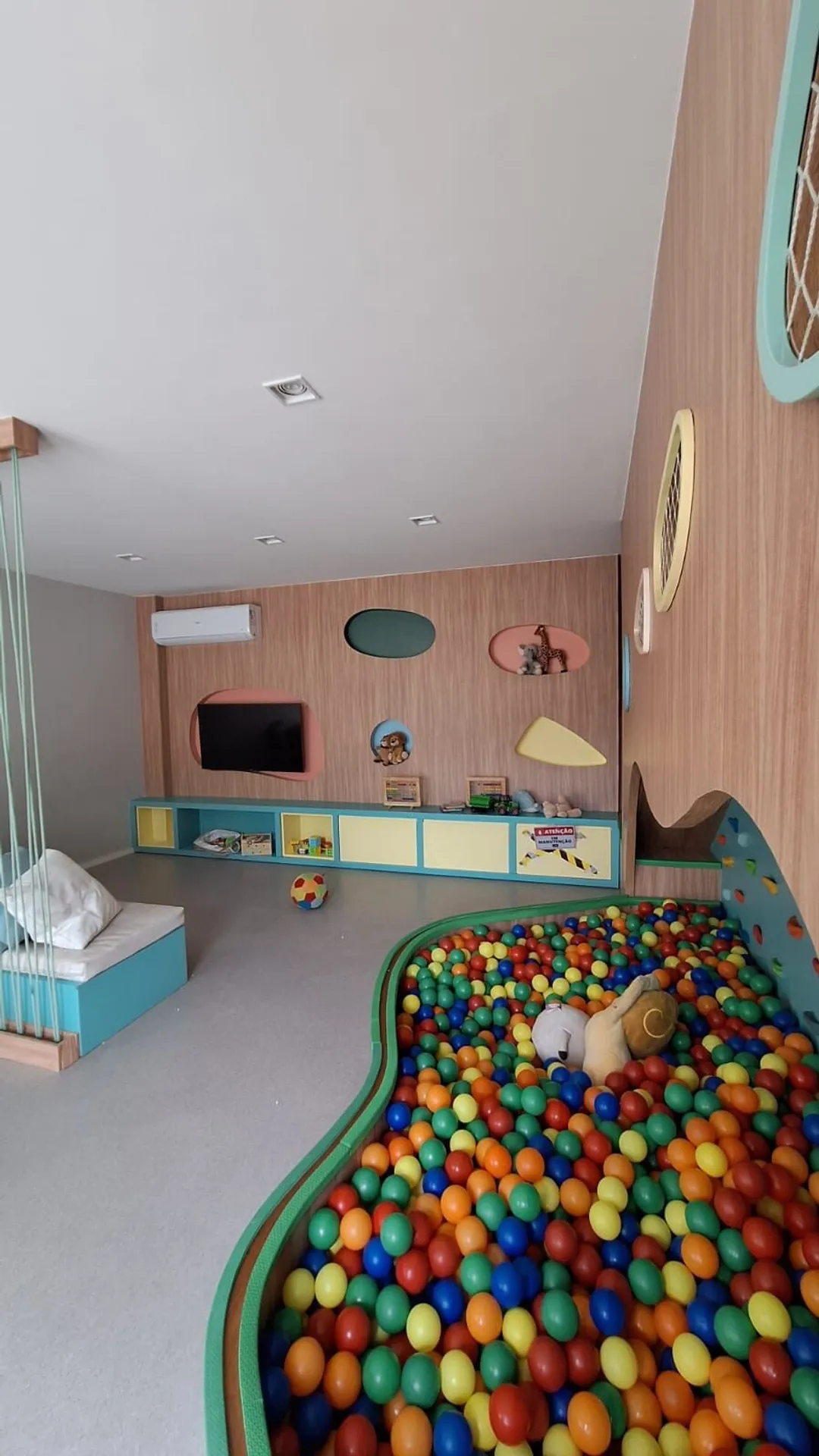 2-bedroom rental apartment with 1 parking space — photo 25