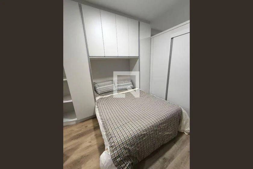 34 m² apartment with 1-bedroom suite and compact kitchenette — photo 5