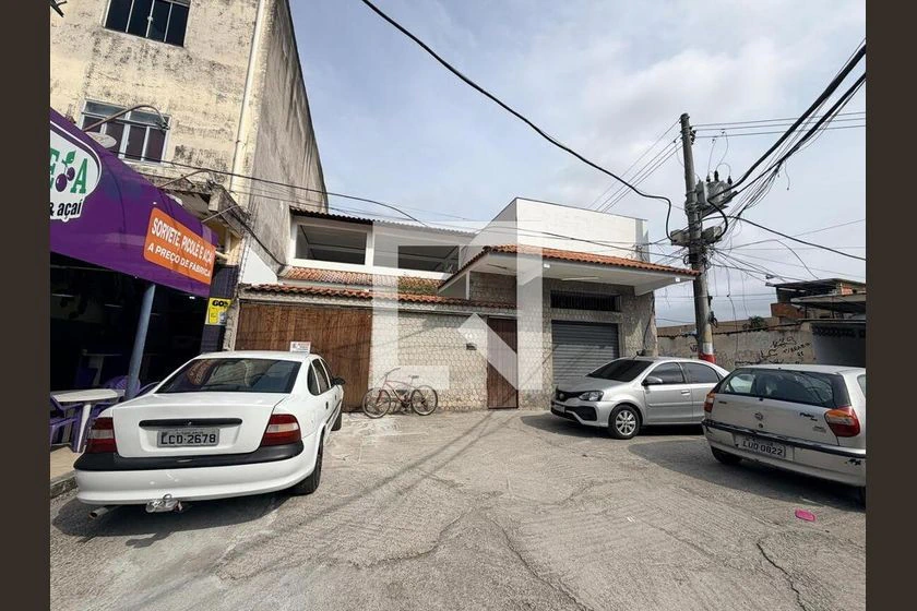 House with 5 bedrooms, en-suite and 3 parking spots — photo 15