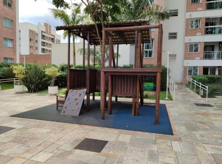 Apartamento de 2 quartos com varanda envidraçada — photo 6