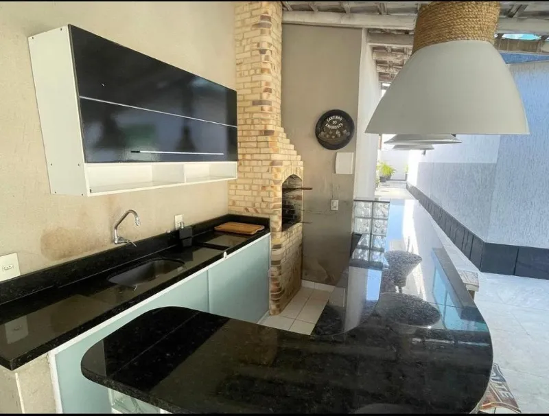 Casa duplex mobiliada com 521 m², 3 quartos e 4 banheiros
