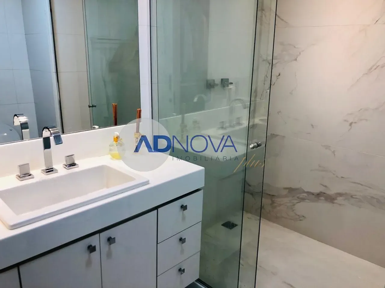 4-bedroom rental apartment with 4 bathrooms — photo 31