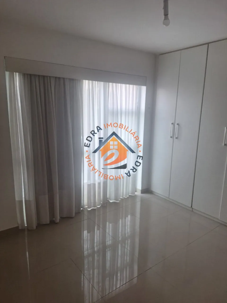 Rental apartment with balcony and 2 bedrooms — photo 7