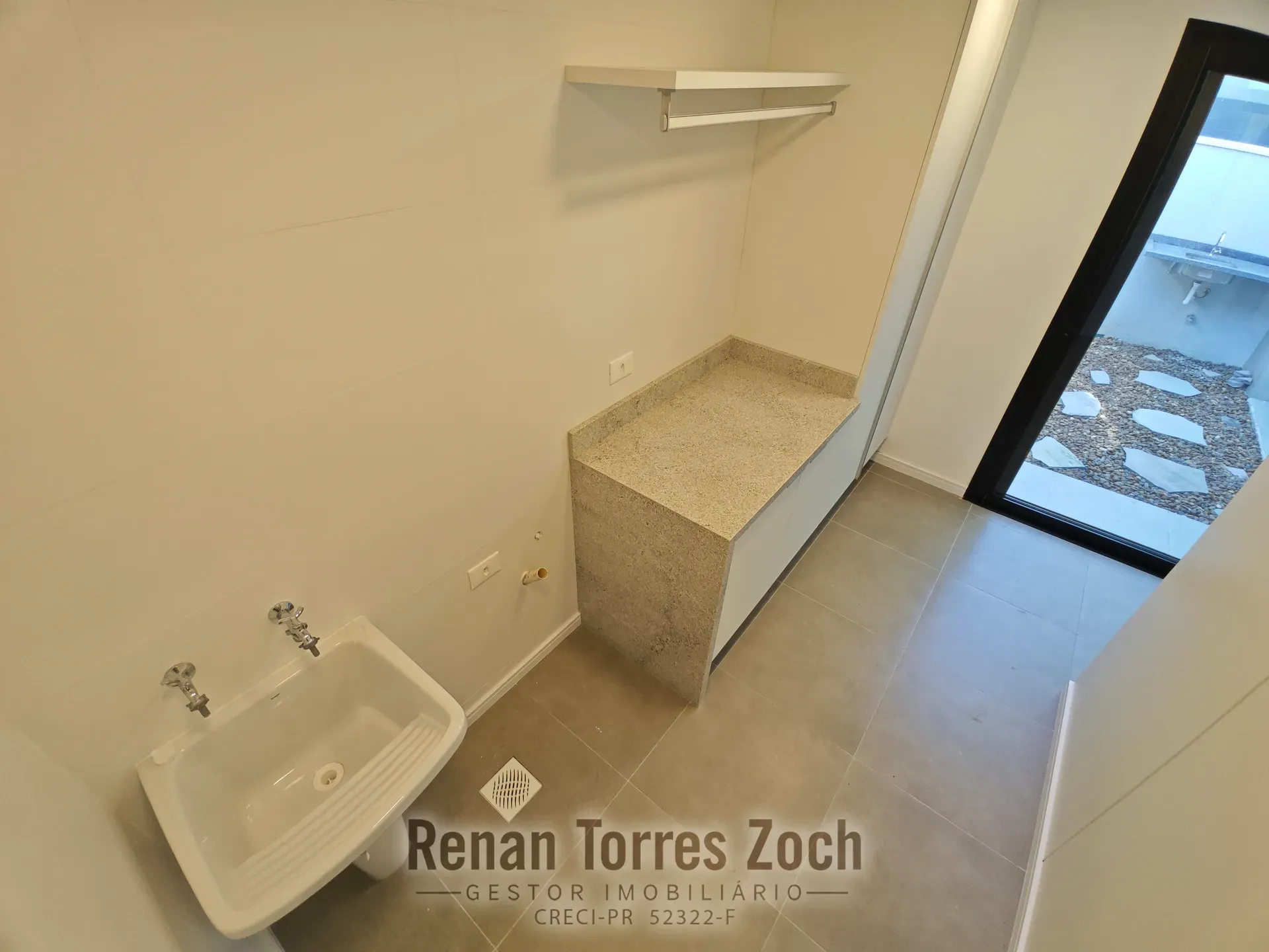 House, 121 m², with a walk-in closet — photo 17