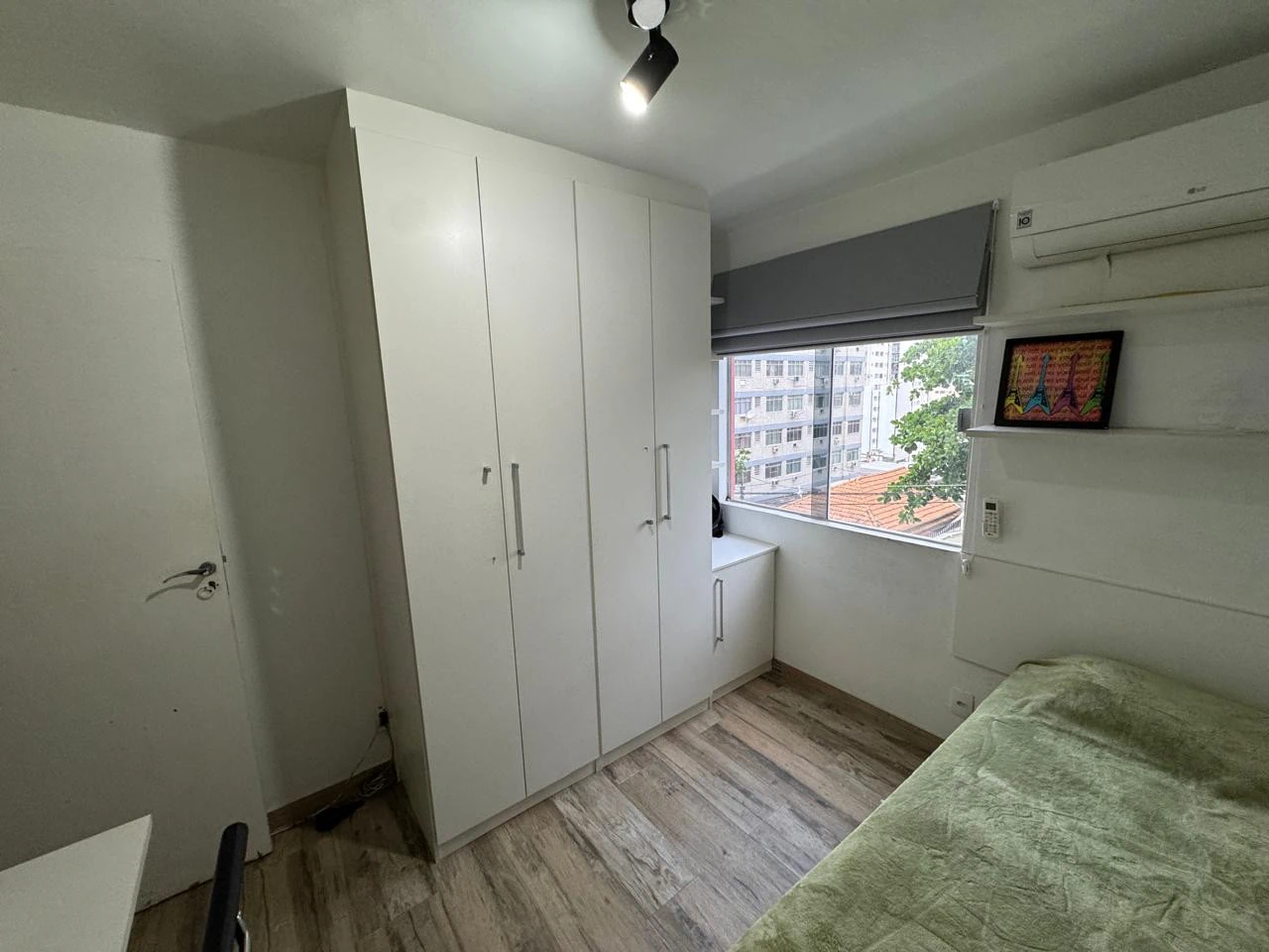 Робоче місце та 2 спальні: квартира 47 м² — photo 15