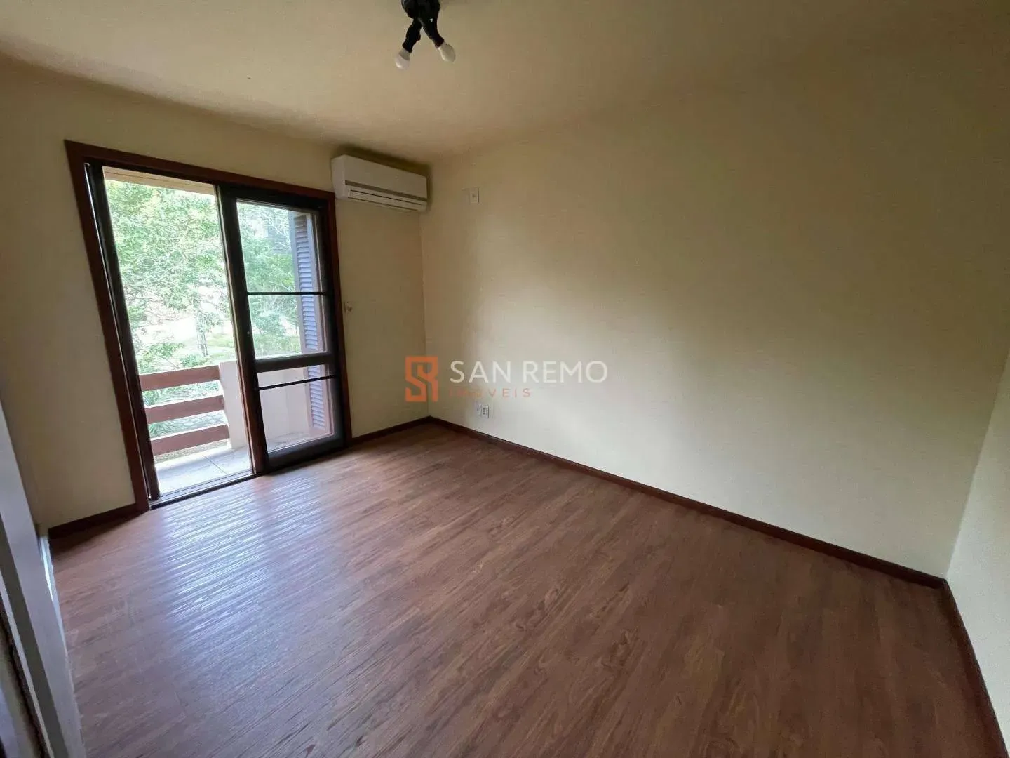 House with 4 bedrooms and 1 en-suite, 600 m² — photo 24