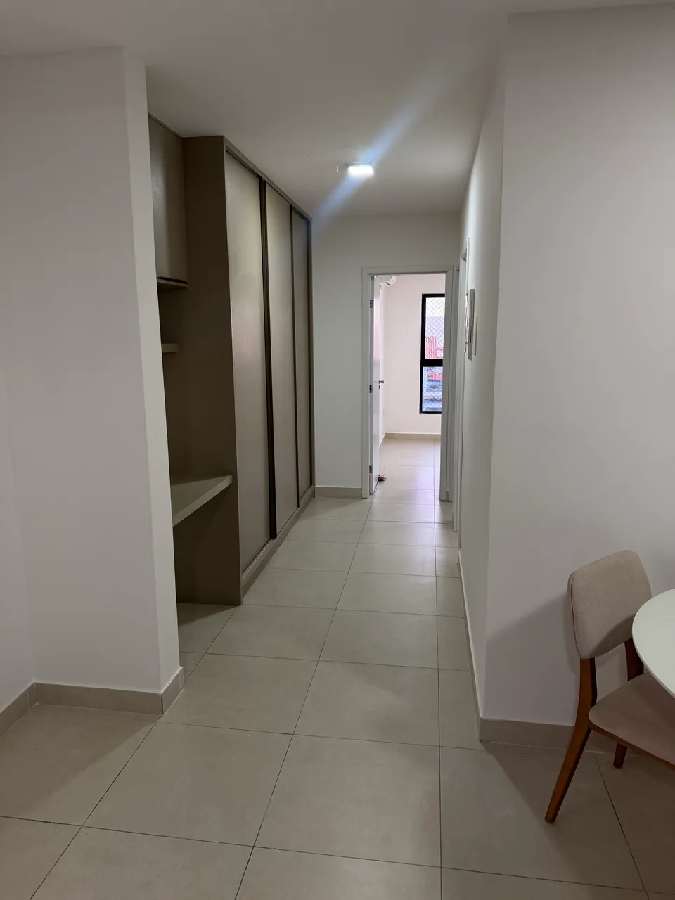 Balcony with a grill in a 2-bedroom apartment, 110 m² — photo 15