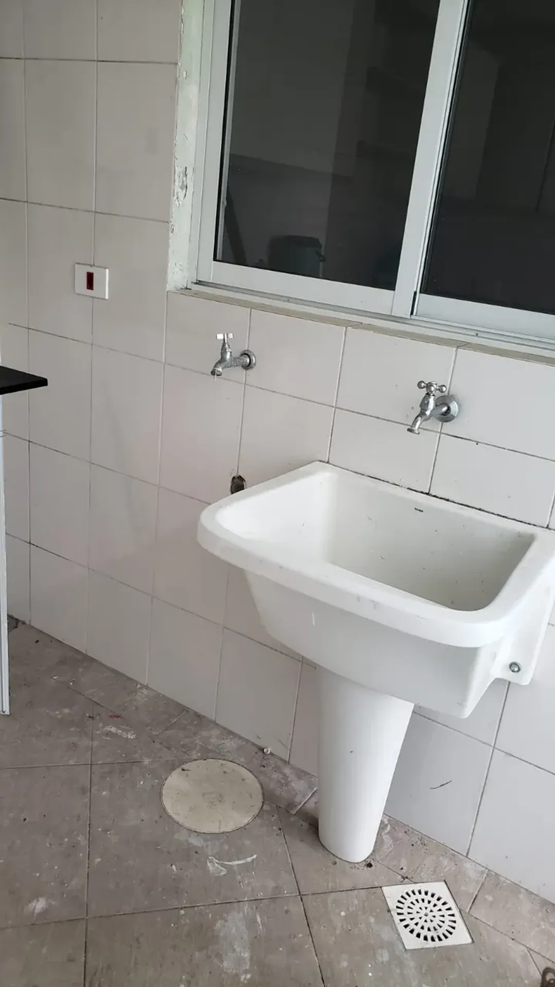 Casa com 4 quartos e 4 banheiros, 250 m² — photo 47