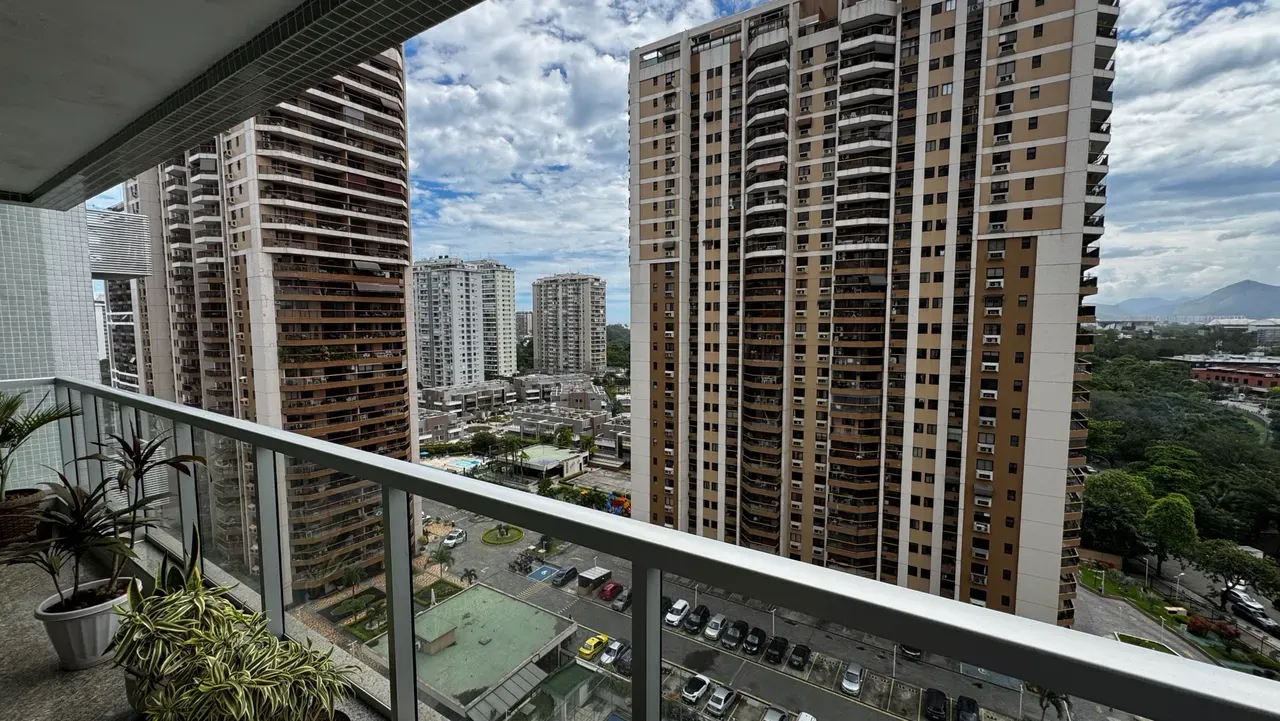 Furnished apartment, 88 m², with a glass-enclosed balcony — photo 19
