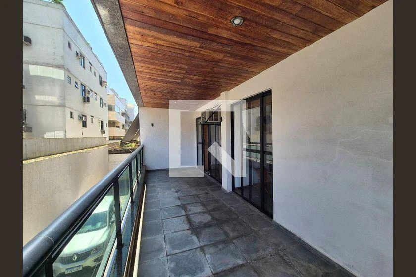 Apartamento de 2 quartos com varanda envidraçada — photo 13