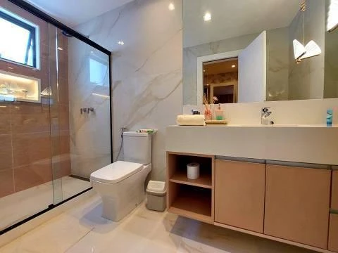 Furnished modern 900 m² house with 5 en-suite bedrooms — photo 18