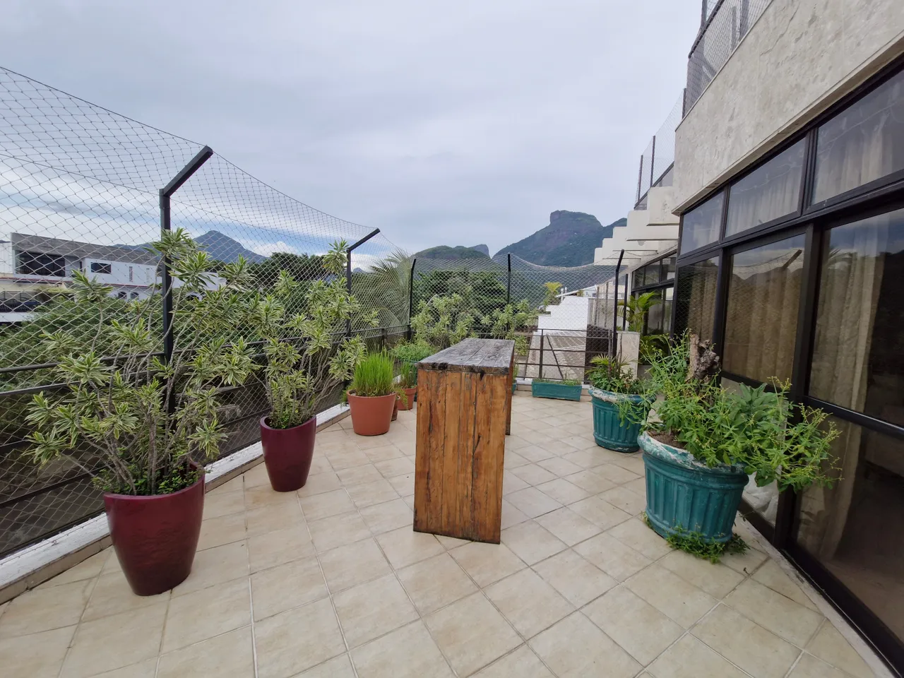Rented penthouse apartment with 4 bedrooms and 4 baths — photo 16