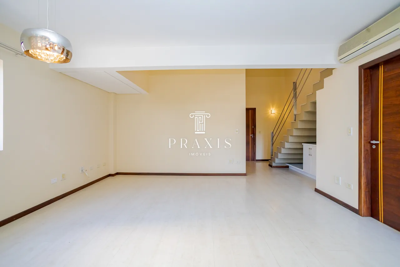 Duplex apartment with 2 bedrooms and a balcony — photo 11